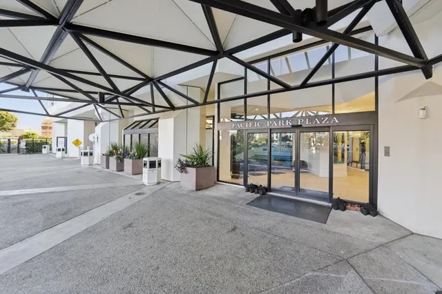 a view of a indoor garage