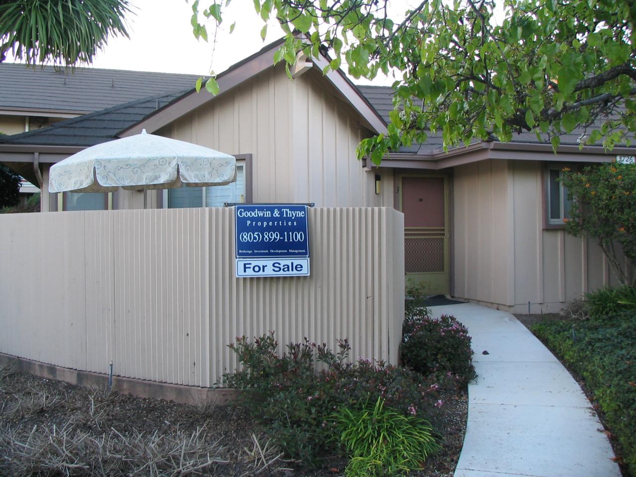 5726 Encina Road, Unit 3 Santa Barbara, CA 93117 - Photo 26 of 26 a front view of a house with garden