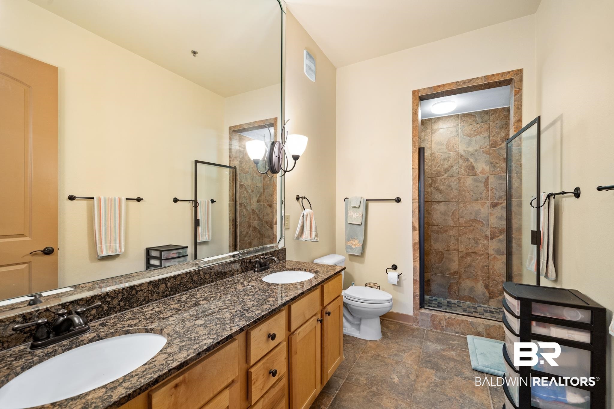 1430 Regency Road, Unit D204 Gulf Shores, AL 36542 - Photo 11 of 23 Master bath