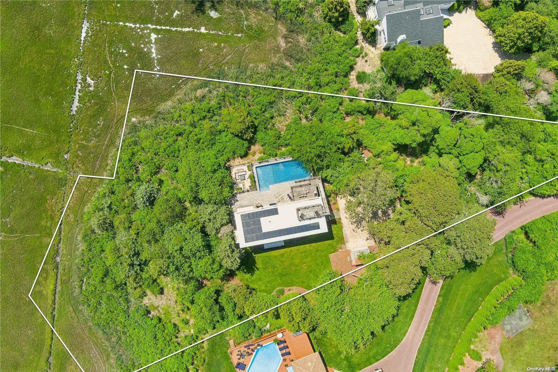 32 Tuthill Lane Remsenburg, NY 11960 - Photo 29 of 32 a view of a balcony