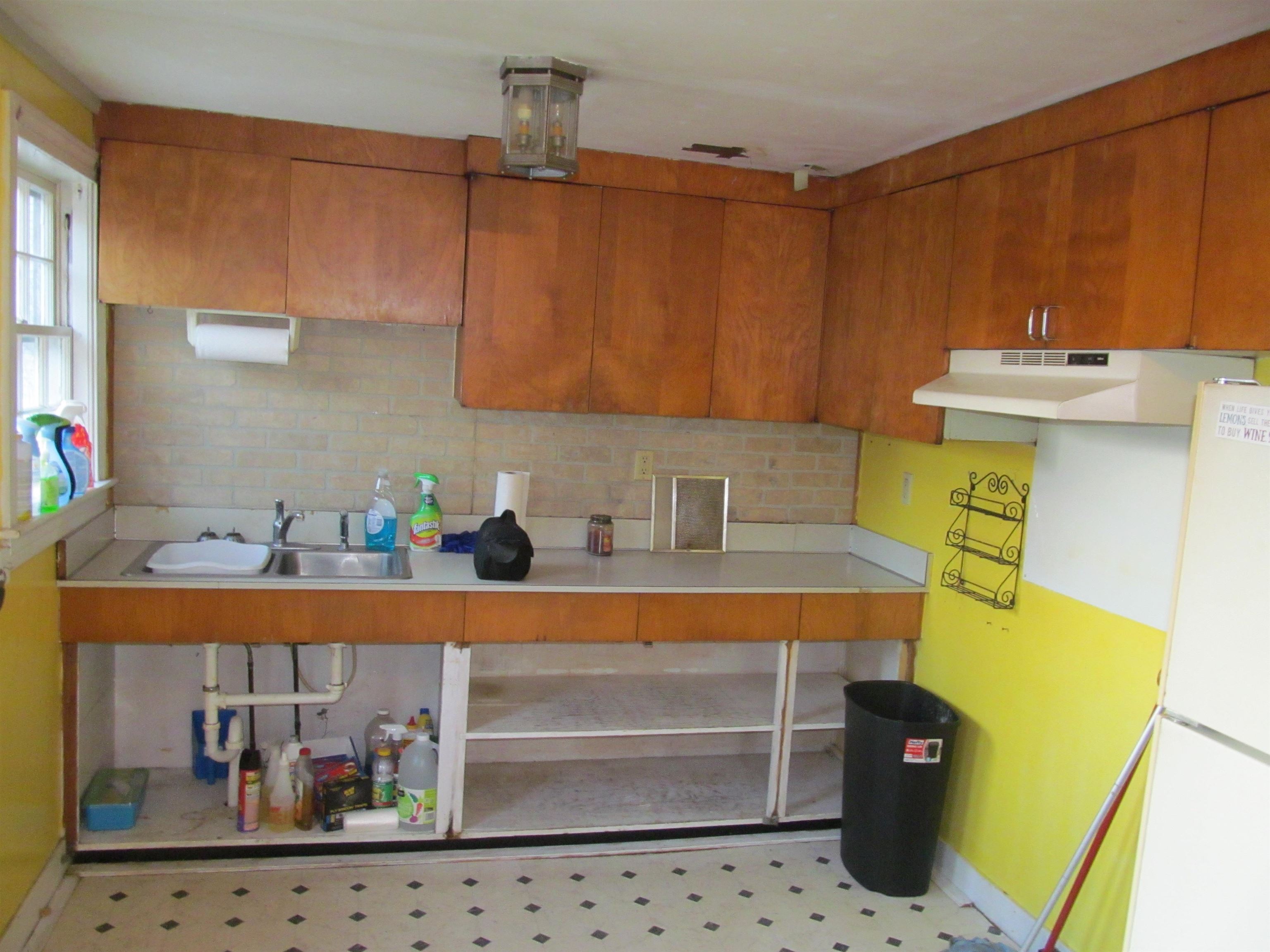 227 A Summer Street Springfield, VT 05156 - Photo 3 of 8