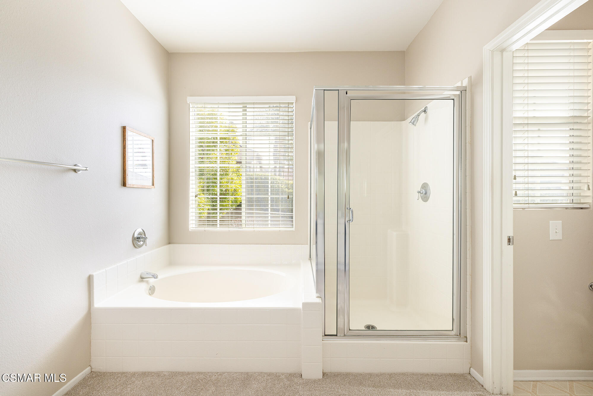 2684 Sunshine Valley Court Simi Valley, CA 93063 - Photo 10 of 38 a bathroom with bathtub and a shower