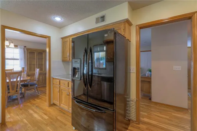 $330,000 | 1053 Southwest 8th Circle, Lee's Summit, MO 64081