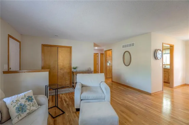 $330,000 | 1053 Southwest 8th Circle, Lee's Summit, MO 64081