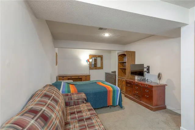 $330,000 | 1053 Southwest 8th Circle, Lee's Summit, MO 64081