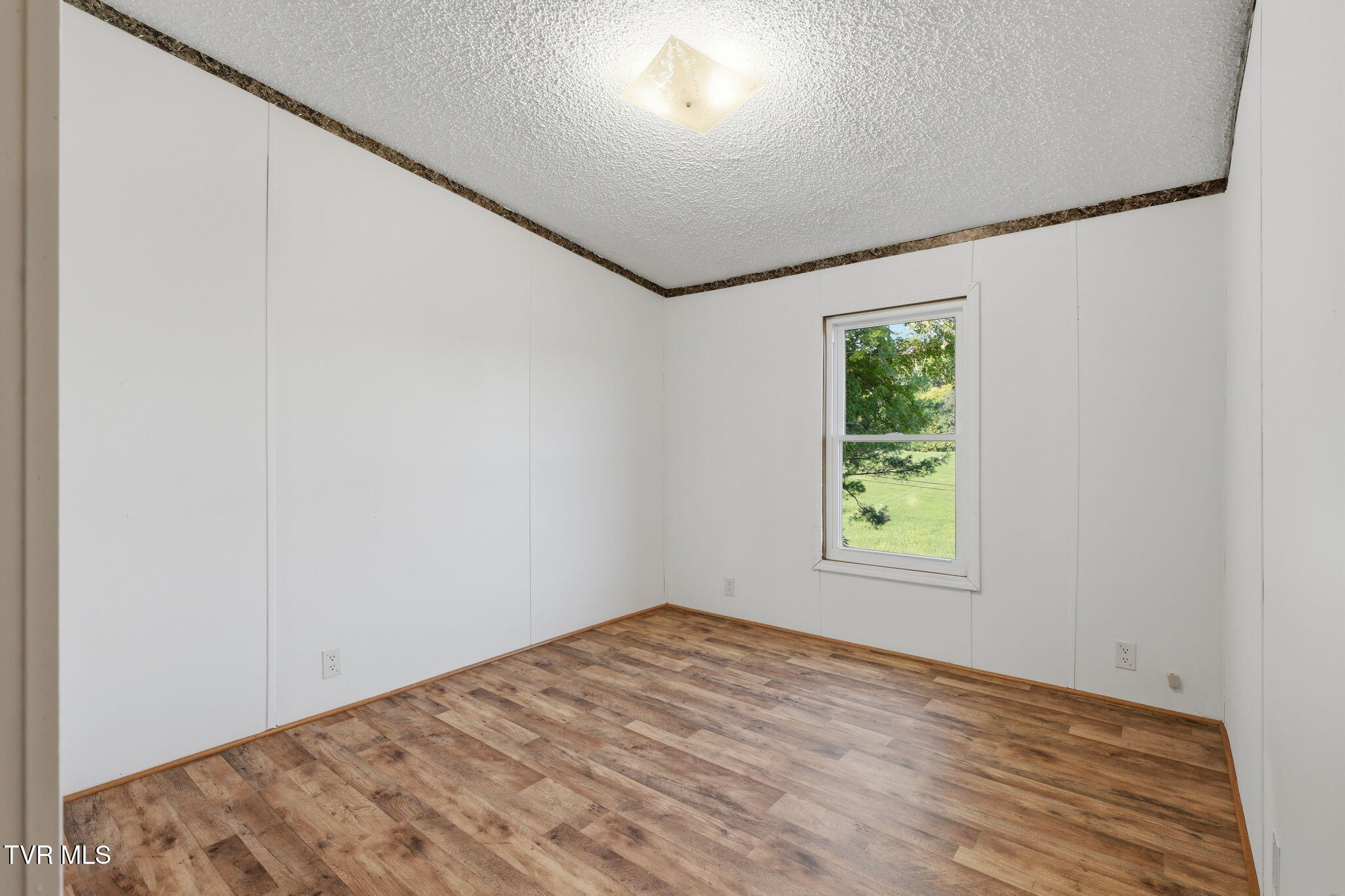 1000 Heritage Road North Limestone, TN 37681 - Photo 29 of 40 26-web-or-mls-DZ3A3568