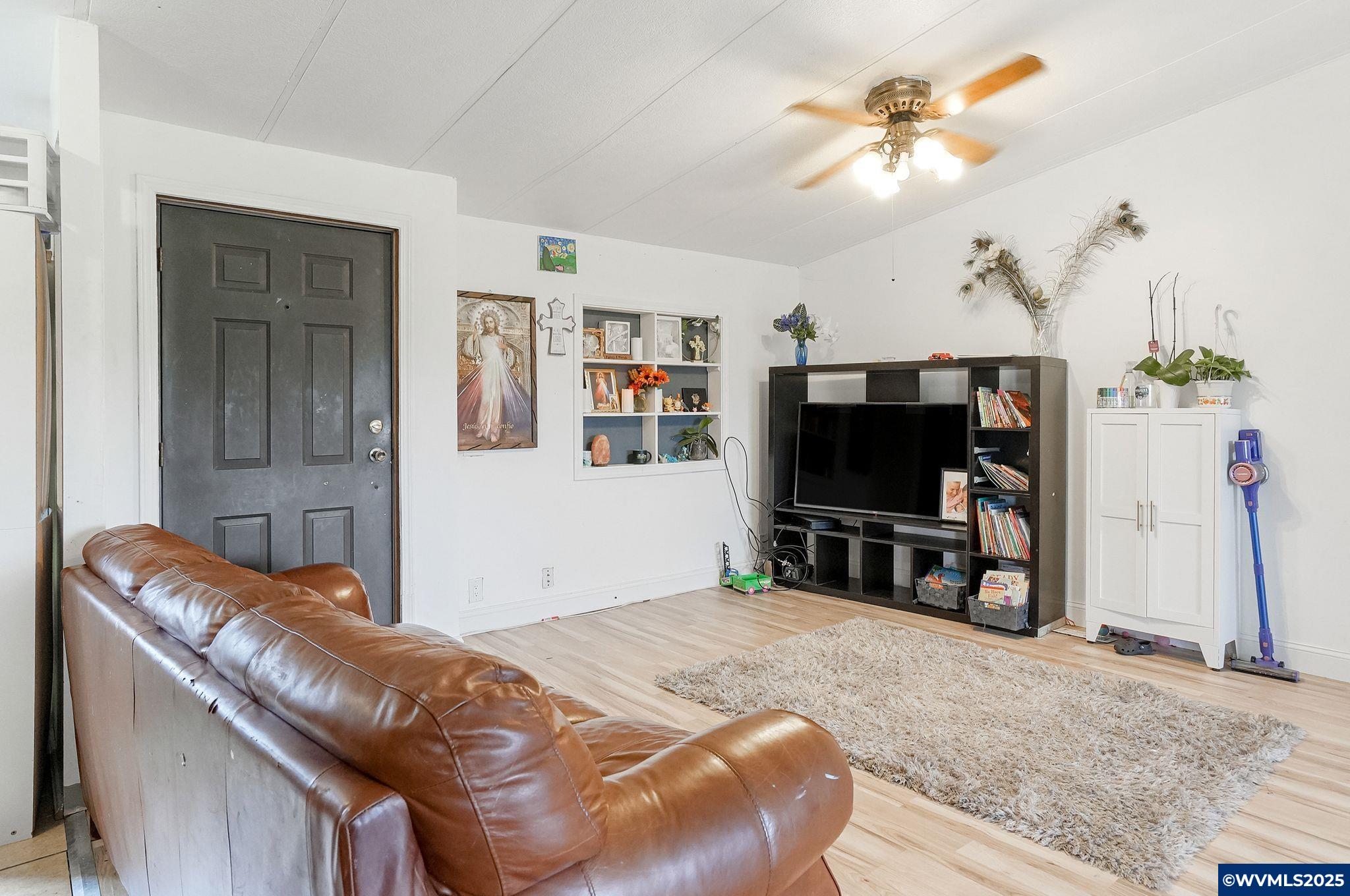 34505 Riverside Drive, Unit 25 Albany, OR 97321 - Photo 3 of 27 Gallery Image 3