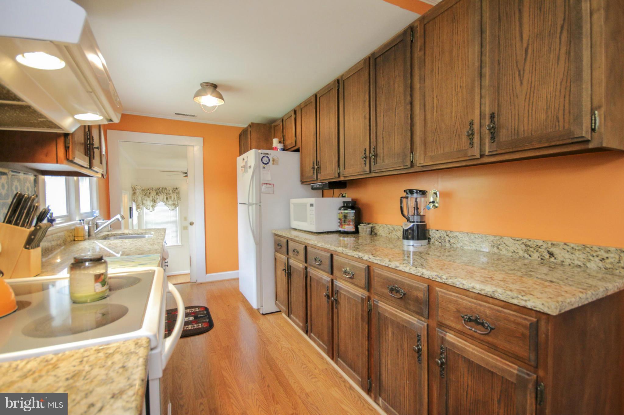16127 Ridge Road King George, VA 22485 - Photo 11 of 29 Kitchen