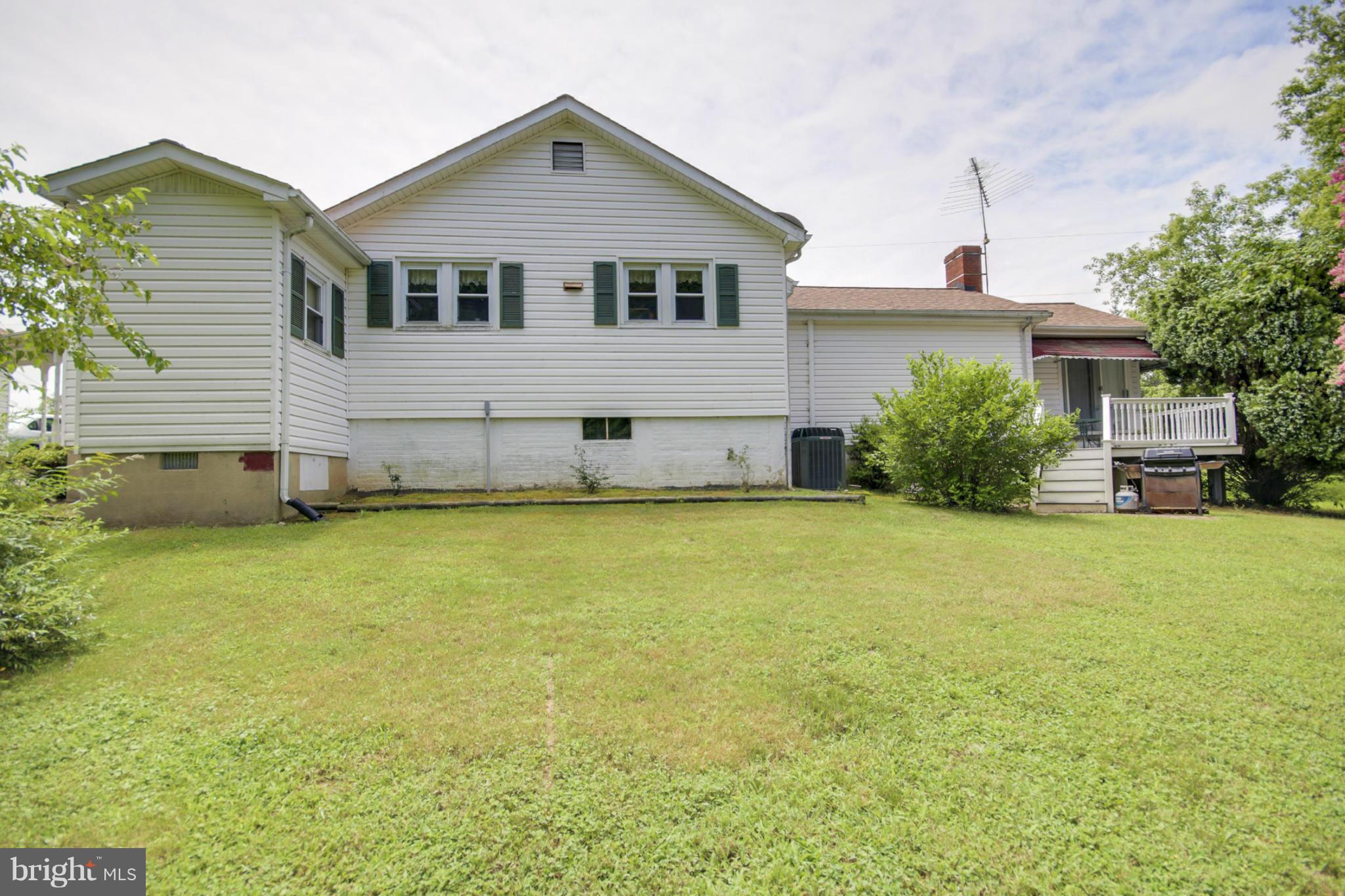 16127 Ridge Road King George, VA 22485 - Photo 3 of 29 Exterior (Rear)