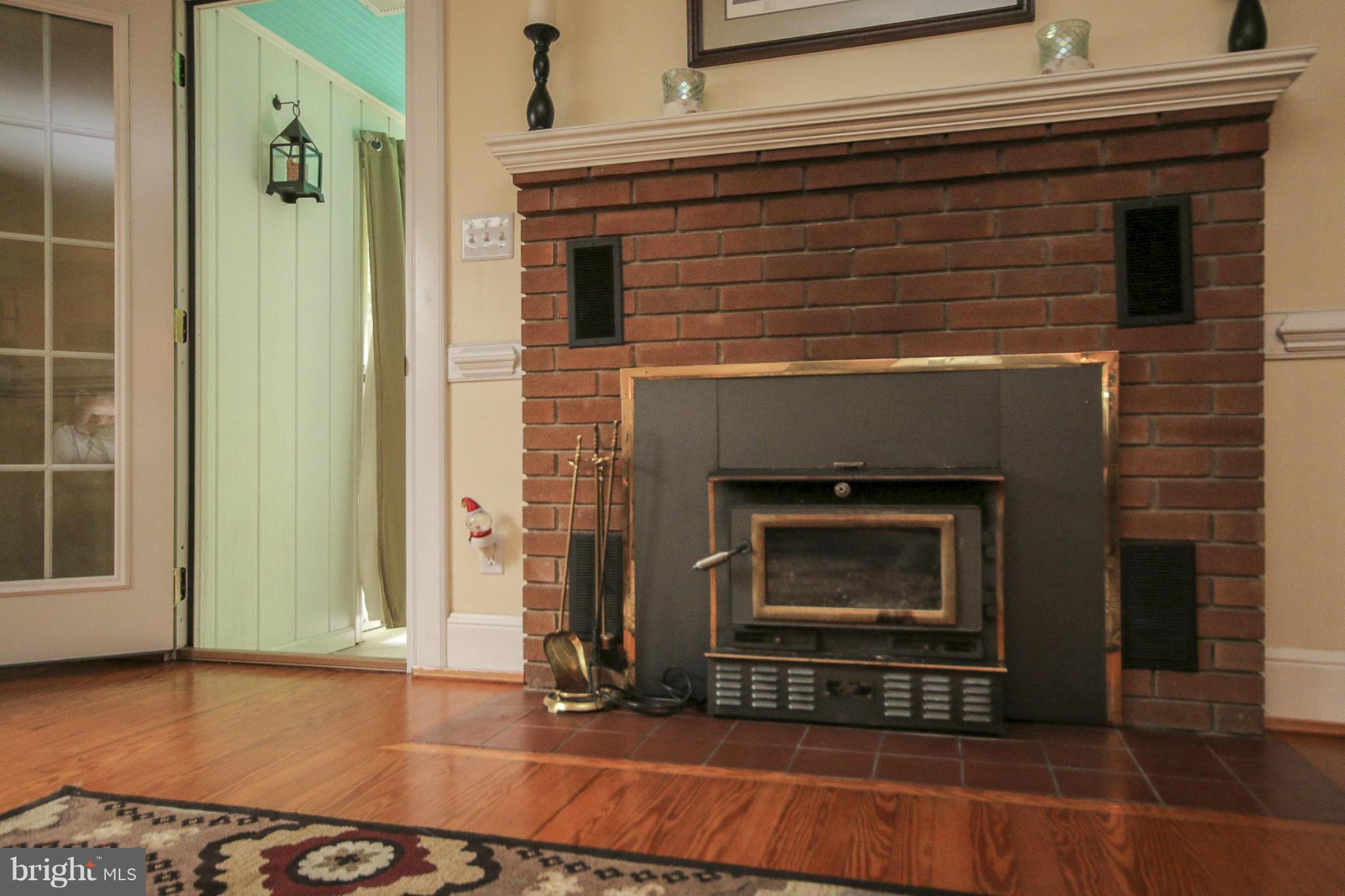 16127 Ridge Road King George, VA 22485 - Photo 27 of 29 Living Room