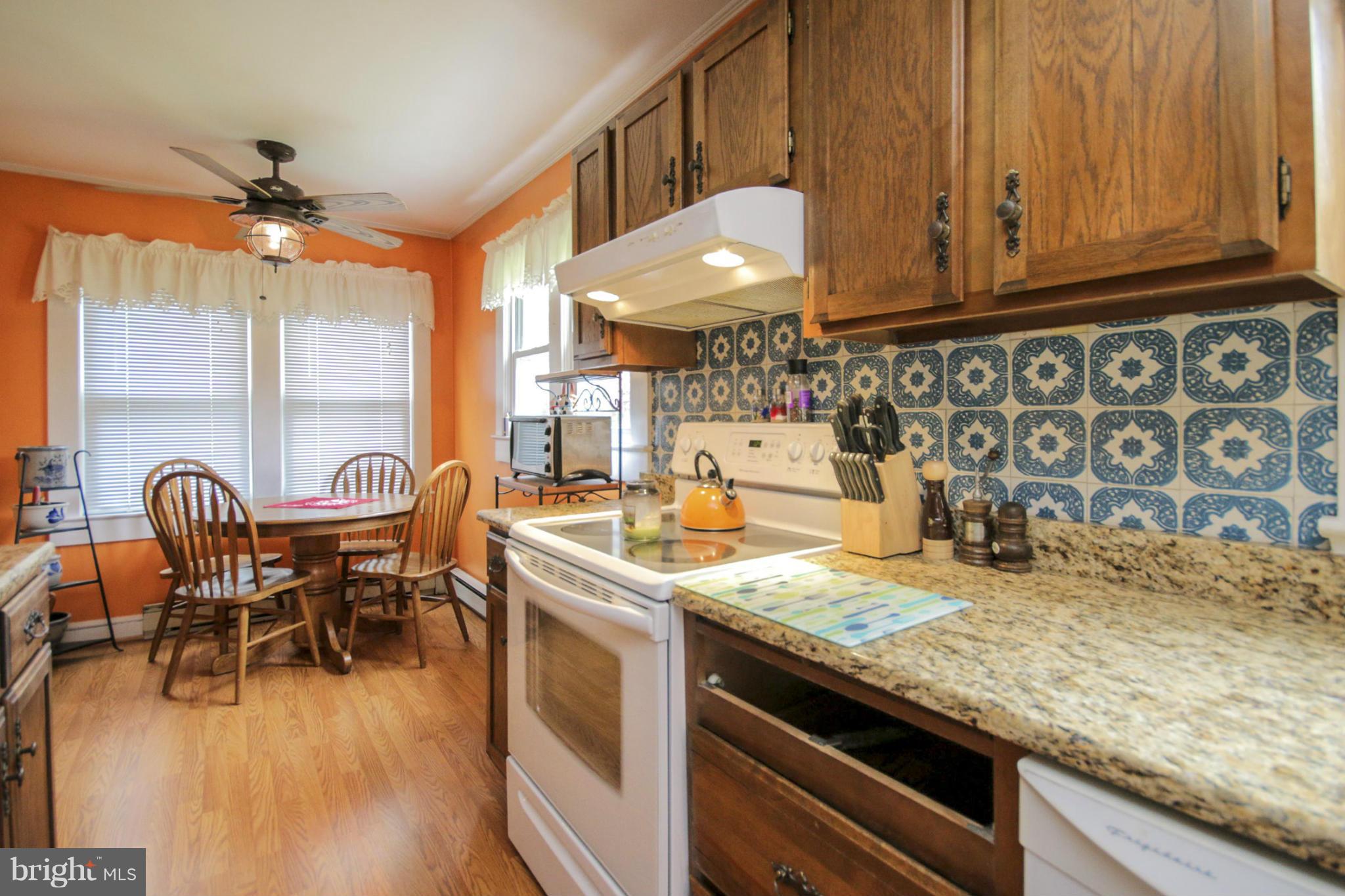 16127 Ridge Road King George, VA 22485 - Photo 10 of 29 Kitchen