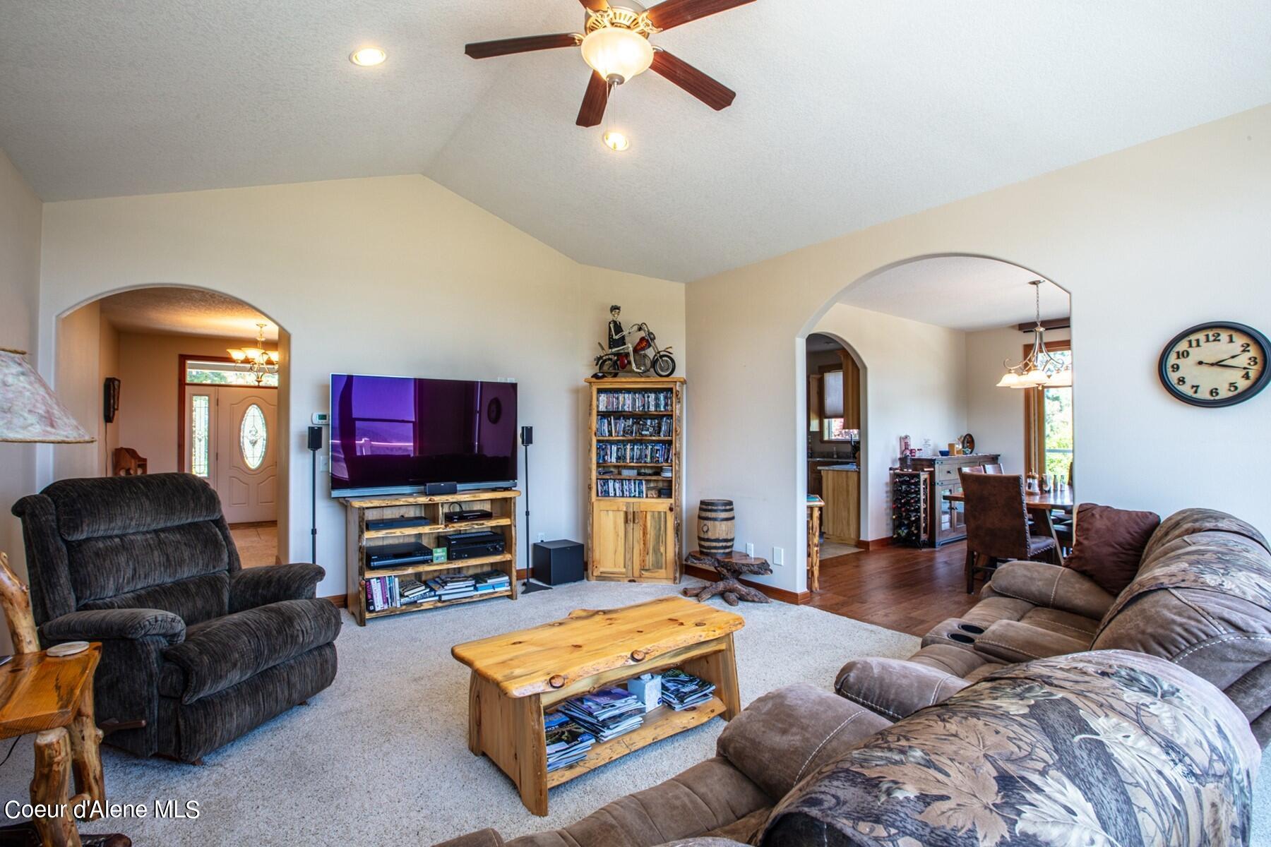 1524 Sunrise Road Bonners Ferry, ID 83805 - Photo 14 of 49 Vaulted ceiling living room