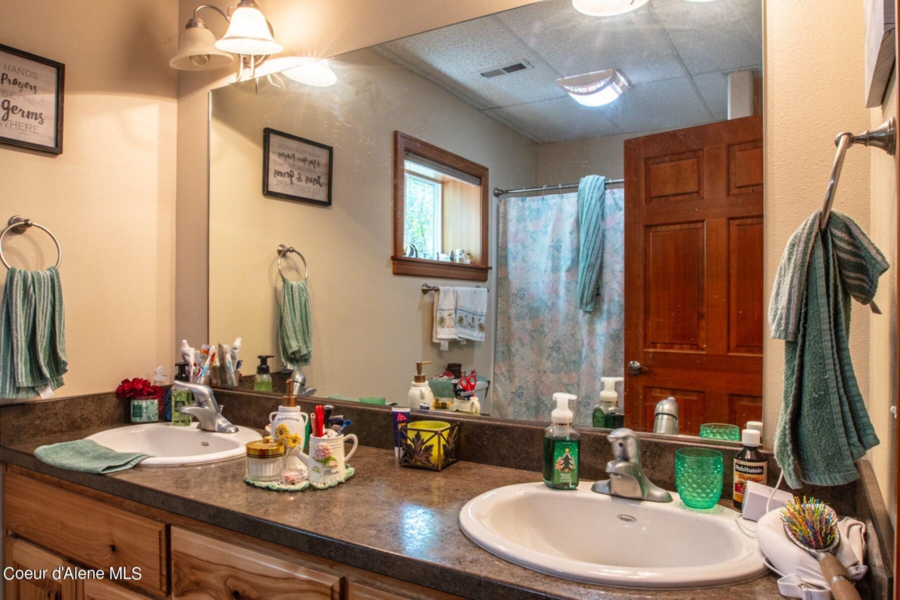 1524 Sunrise Road Bonners Ferry, ID 83805 - Photo 37 of 49 Downstairs bathroom