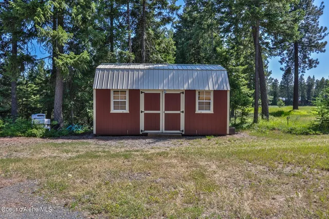 $877,000 | 1524 Sunrise Road, Bonners Ferry, ID 83805