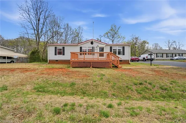 $204,999 | 2862 Eagle Point Drive, Trinity, NC 27370