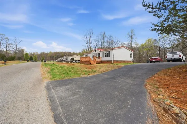 $204,999 | 2862 Eagle Point Drive, Trinity, NC 27370