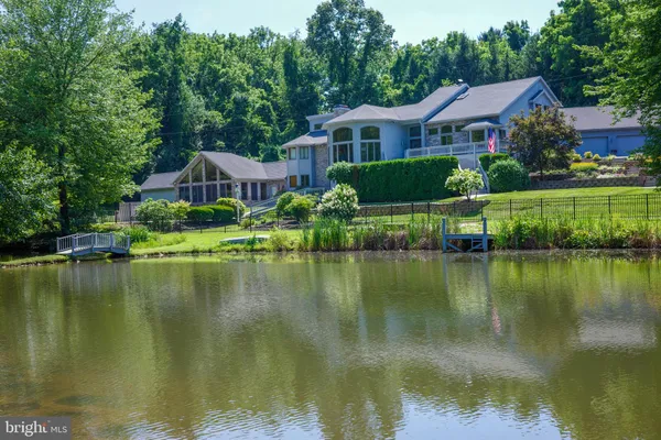 $1,300,000 | 3020 Pond Drive, York, PA 17402