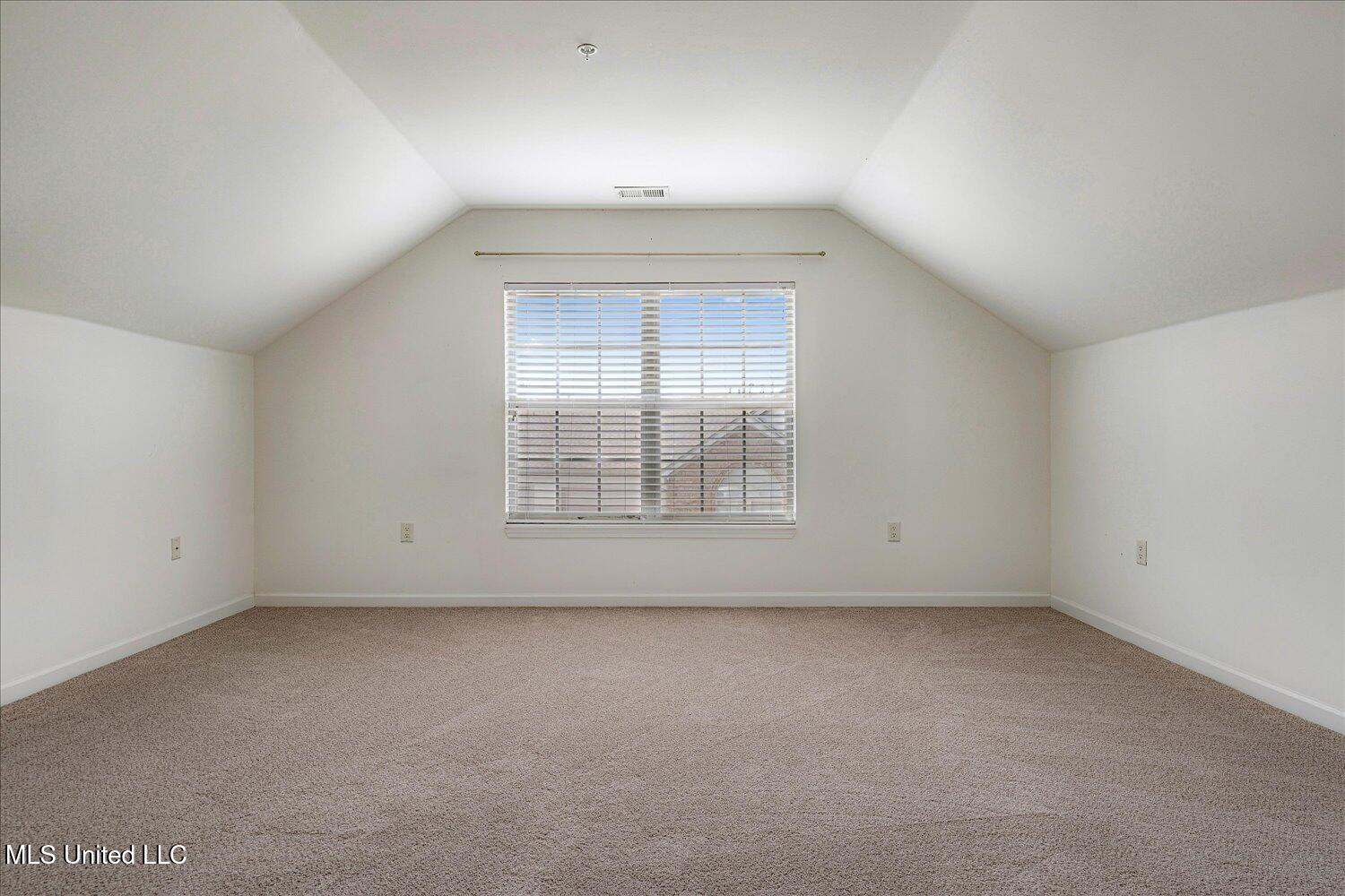 8817 Parkview Oaks Circle Olive Branch, MS 38654 - Photo 21 of 27 22-22-2426272mi-8817 Parkview Oaks Cir