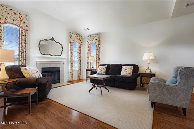 $290,000 | 8817 Parkview Oaks Circle, Olive Branch, MS 38654