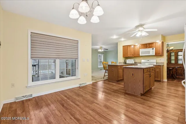 $275,000 | 135 Village Road, Morganville, NJ 07751