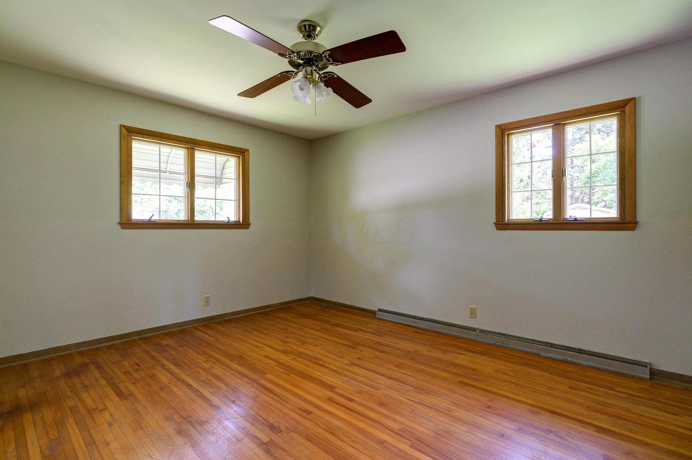 1545 Ridgeview Road Columbus, OH 43221 - Photo 16 of 33