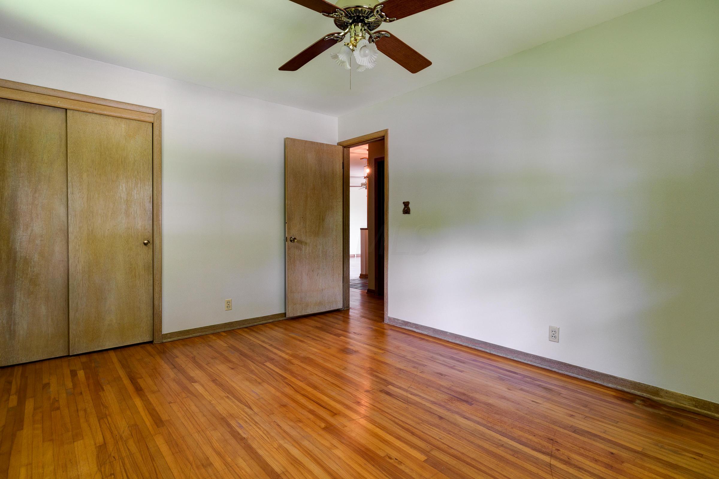 1545 Ridgeview Road Columbus, OH 43221 - Photo 17 of 33