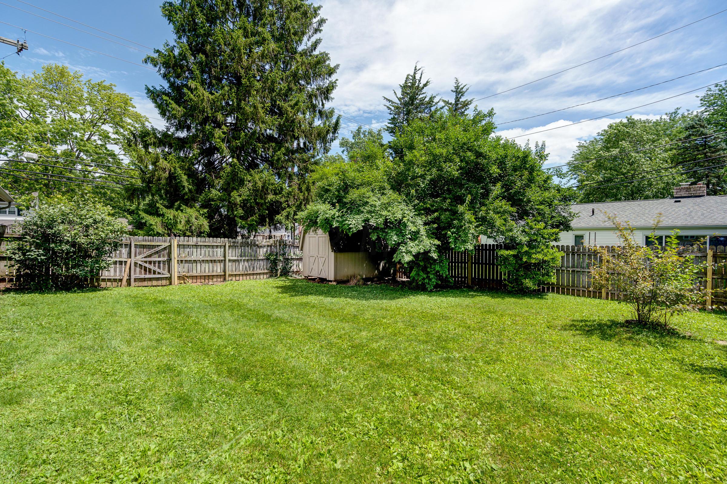 1545 Ridgeview Road Columbus, OH 43221 - Photo 21 of 33