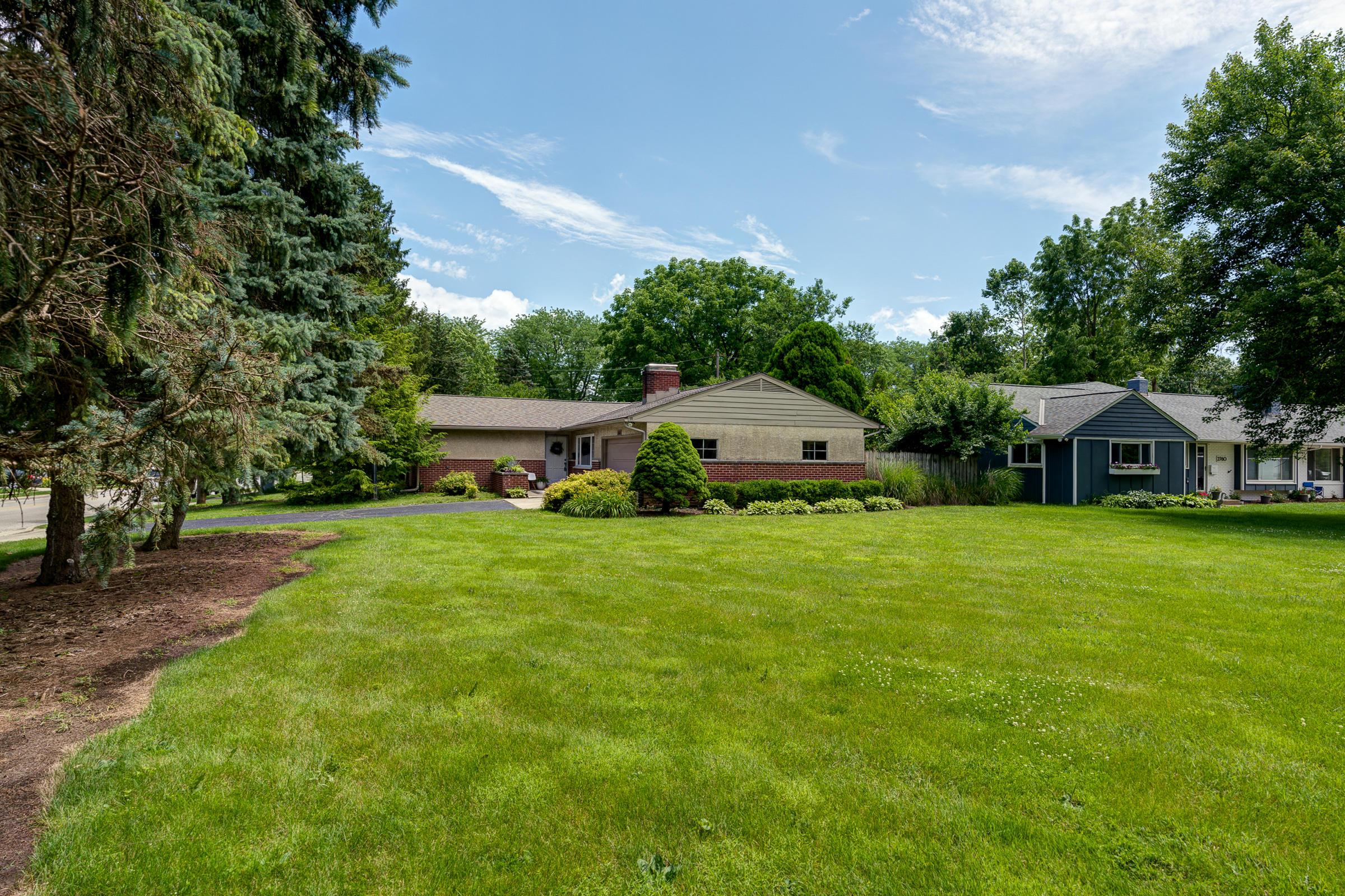 1545 Ridgeview Road Columbus, OH 43221 - Photo 26 of 33
