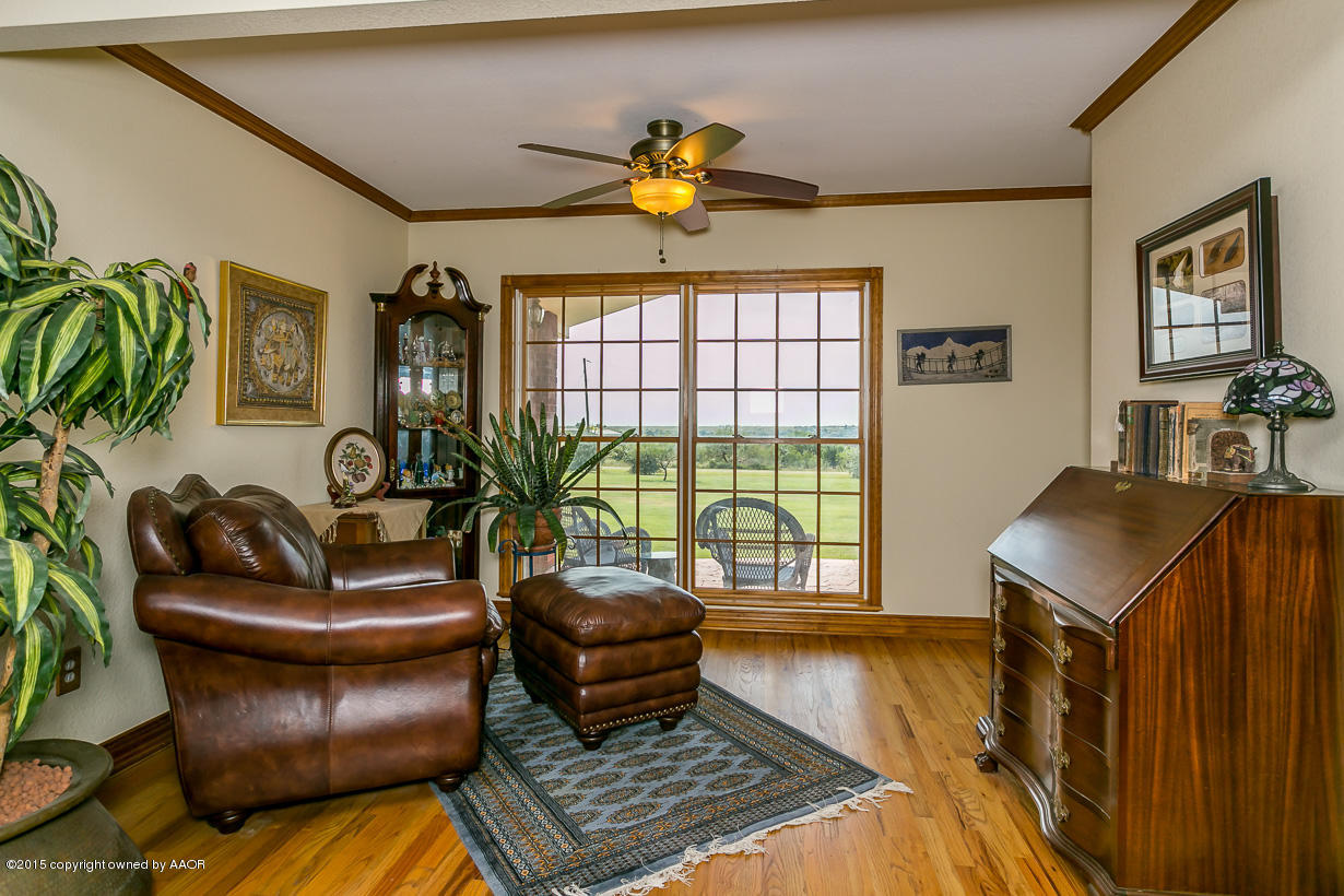 1401 Rimsite Drive Amarillo, TX 79118 - Photo 17 of 43 Living Room