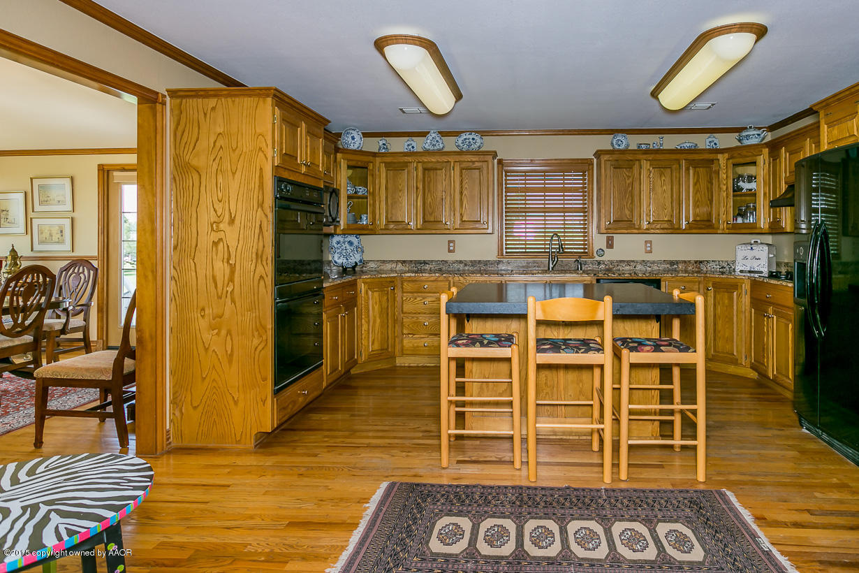 1401 Rimsite Drive Amarillo, TX 79118 - Photo 19 of 43 Kitchen