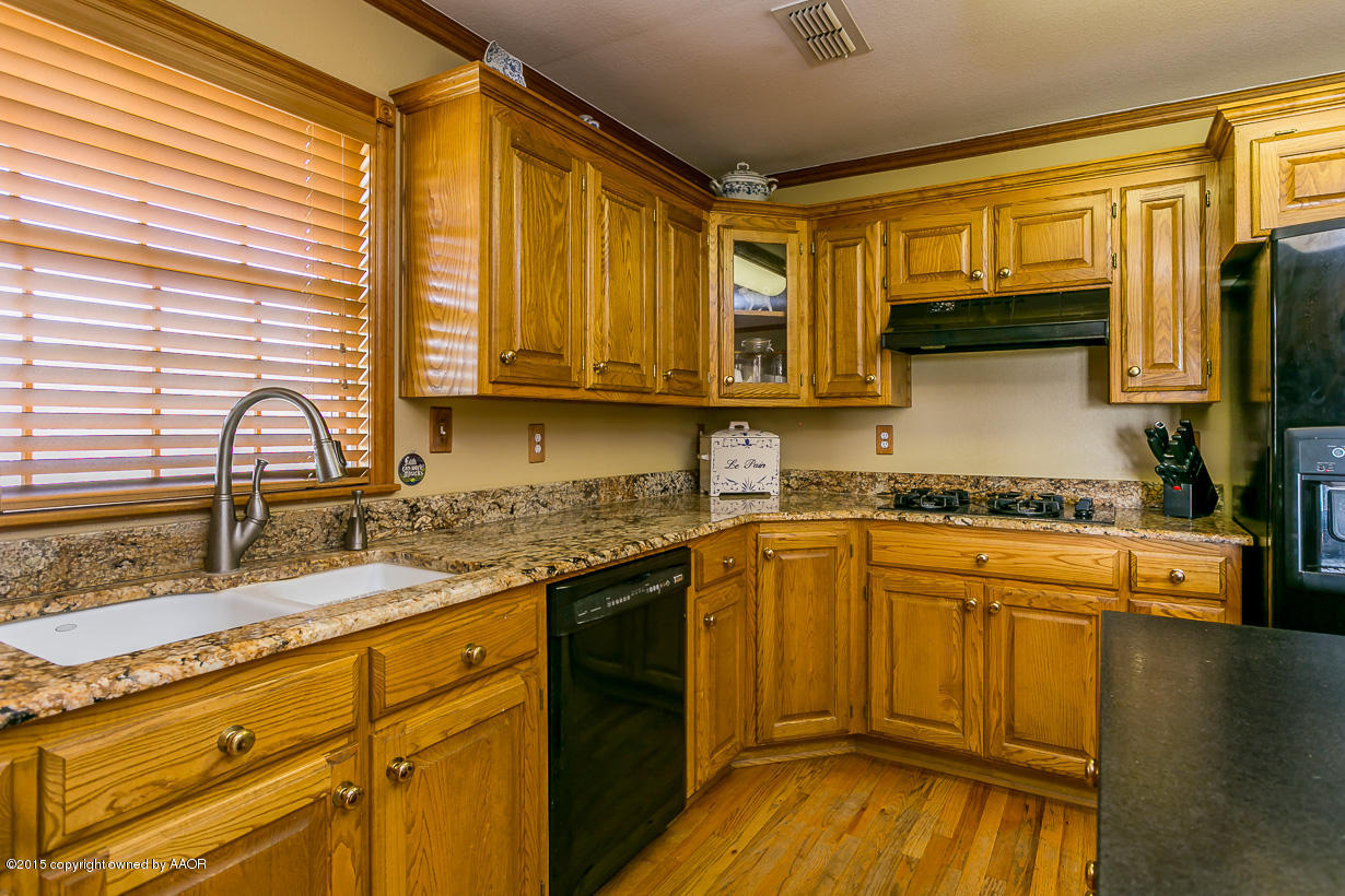 1401 Rimsite Drive Amarillo, TX 79118 - Photo 20 of 43 Kitchen
