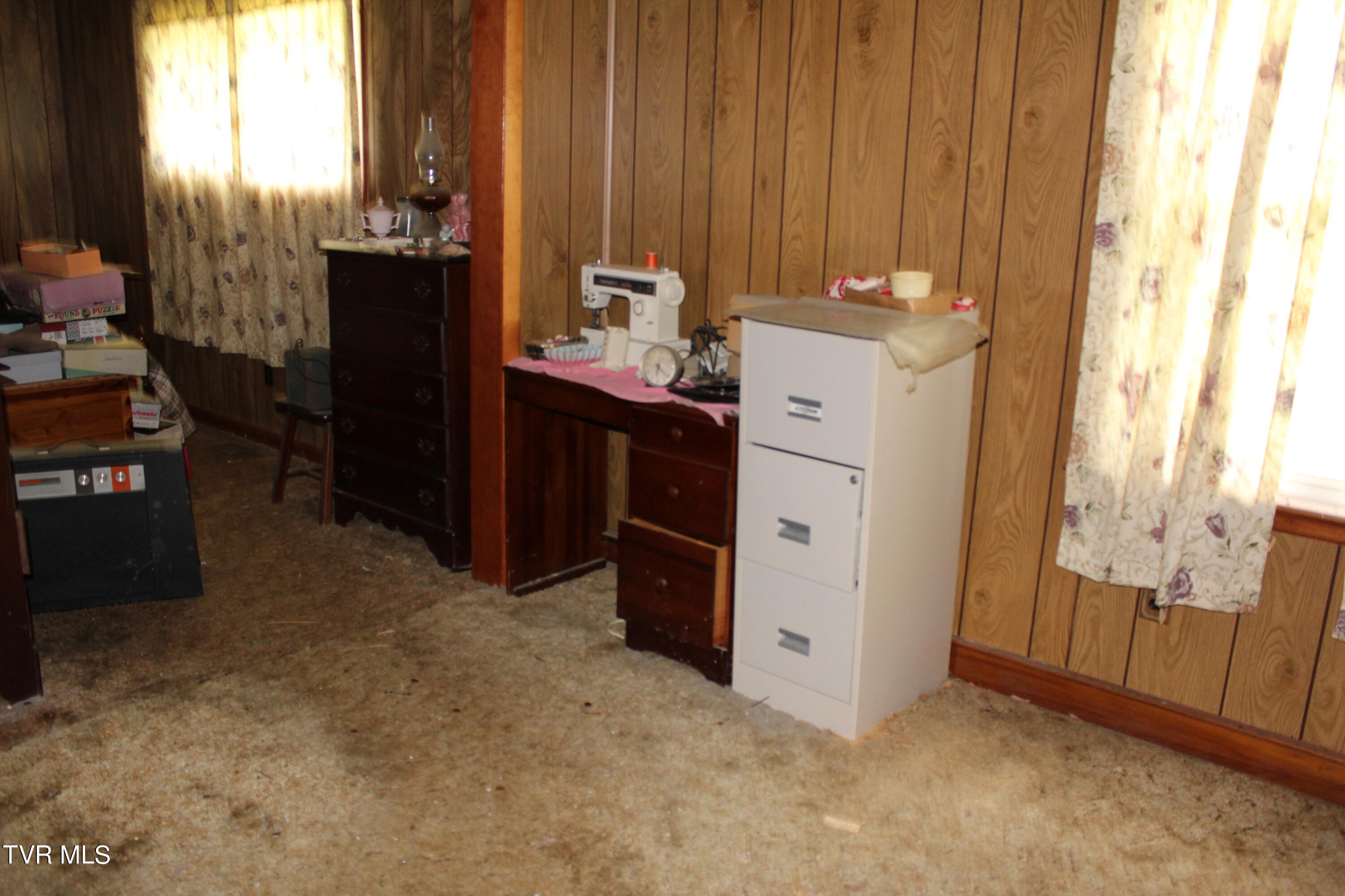 5909 Roseberry Road Kingsport, TN 37660 - Photo 15 of 21 IMG_6513
