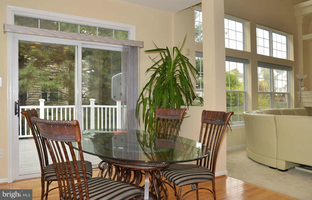 13322 Copper Ridge Road Germantown, MD 20874 - Photo 16 of 30 Kitchen