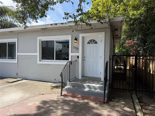 $1,900 | 7712 Northeast 1st Court, Miami, FL 33138