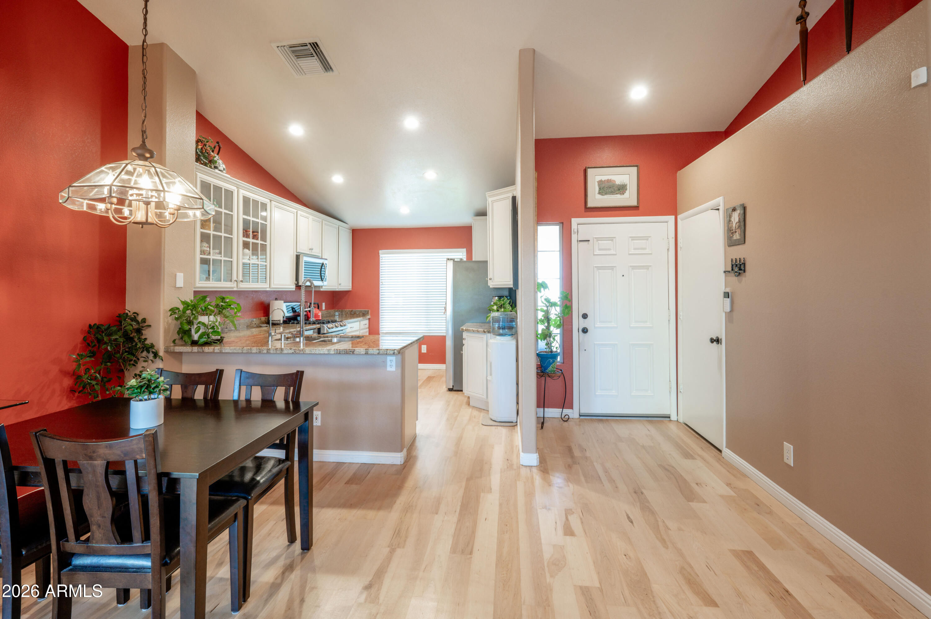 922 West Hudson Way Gilbert, AZ 85233 - Photo 5 of 29