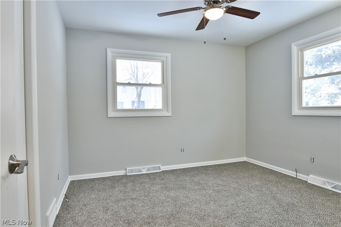 2136 Ruth Street Hubbard, OH 44425 - Photo 23 of 35 Gallery Image 23