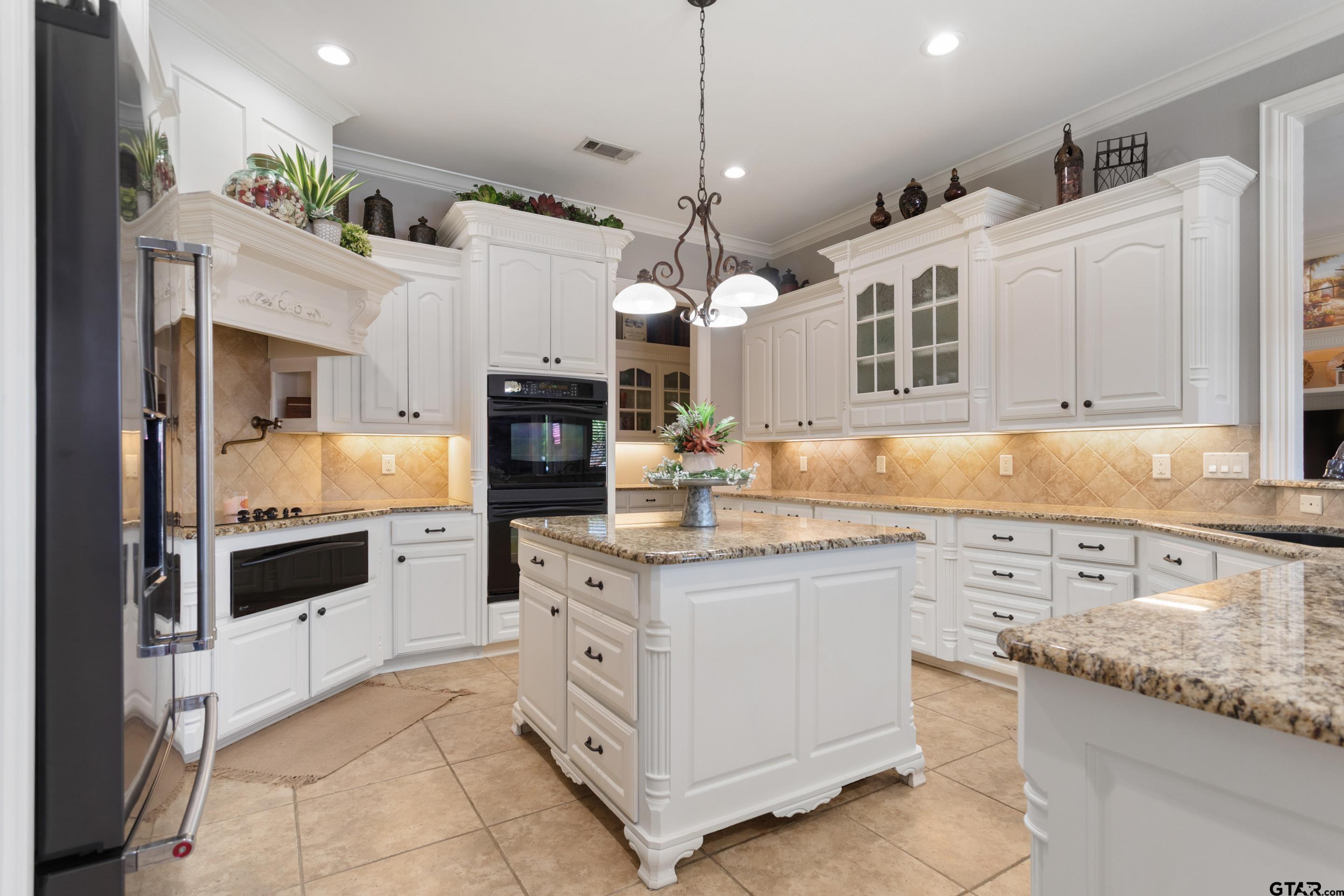 21711 Mixon Road Troup, TX 75789 - Photo 7 of 51 Gallery Image 7