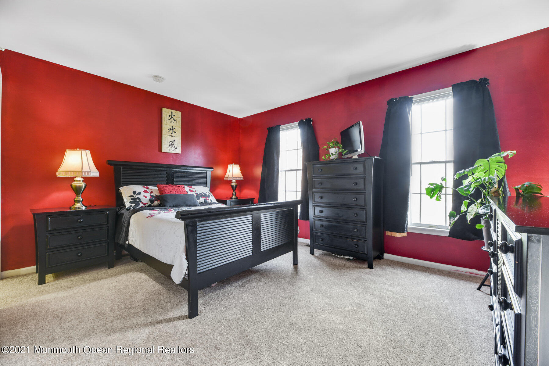 3 Great Bridge Road Freehold, NJ 07728 - Photo 35 of 40 a bed room with furniture and a potted plant