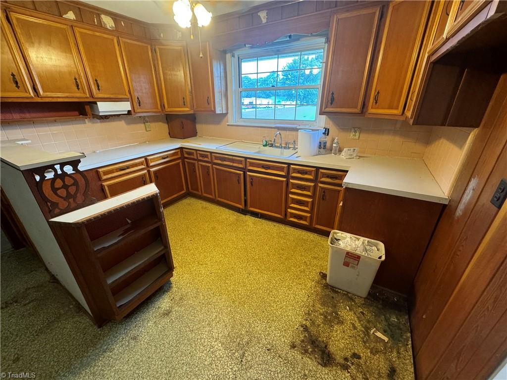 147 Follansbee Road Winston-Salem, NC 27107 - Photo 10 of 20 Gallery Image 10