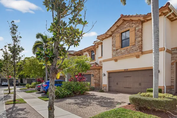 $3,995 | 8435 Blue Cove Way, Parkland, FL 33076