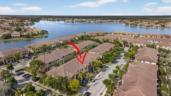 $3,995 | 8435 Blue Cove Way, Parkland, FL 33076