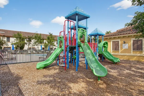 $3,995 | 8435 Blue Cove Way, Parkland, FL 33076