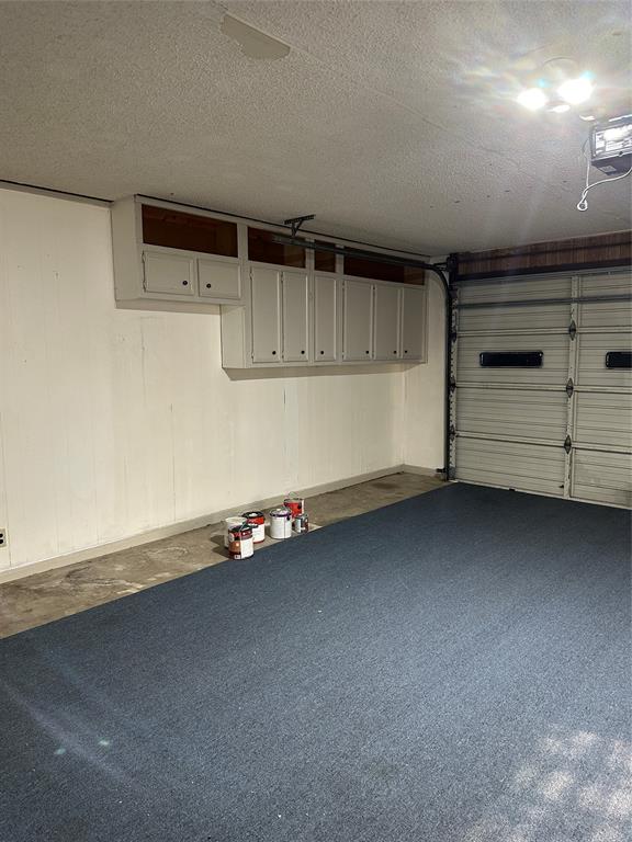 137 Oakview Circle Waco, TX 76705 - Photo 33 of 35 a view of room with garage