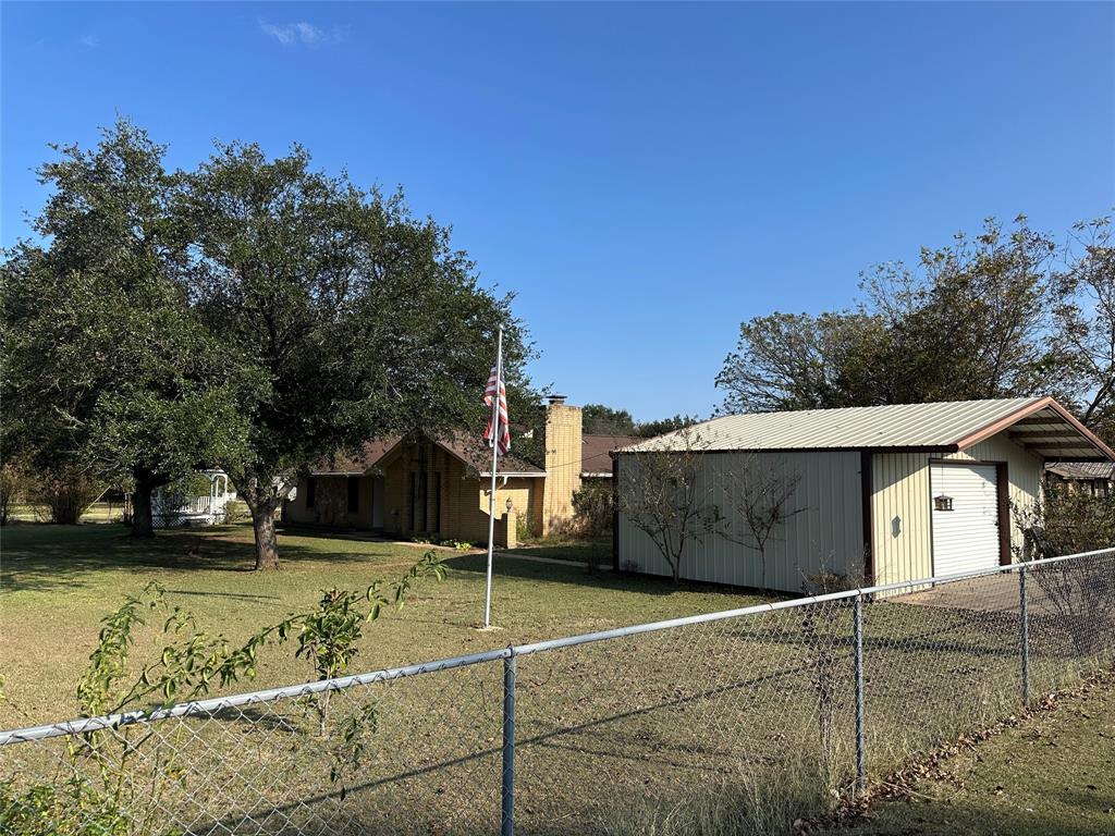 137 Oakview Circle Waco, TX 76705 - Photo 5 of 35 a view of a house with a yard