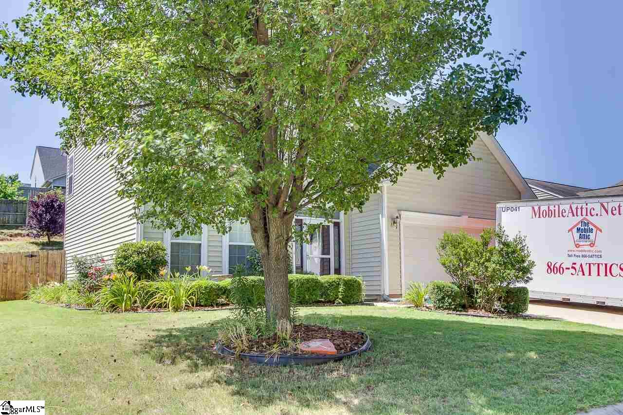 330 Highgate Circle Greer, SC 29650 - Photo 2 of 34 Gallery Image 2