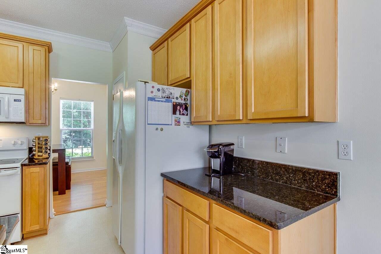 330 Highgate Circle Greer, SC 29650 - Photo 11 of 34 Gallery Image 11
