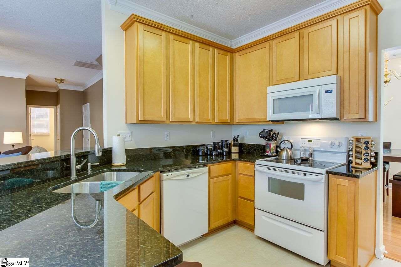330 Highgate Circle Greer, SC 29650 - Photo 12 of 34 Gallery Image 12