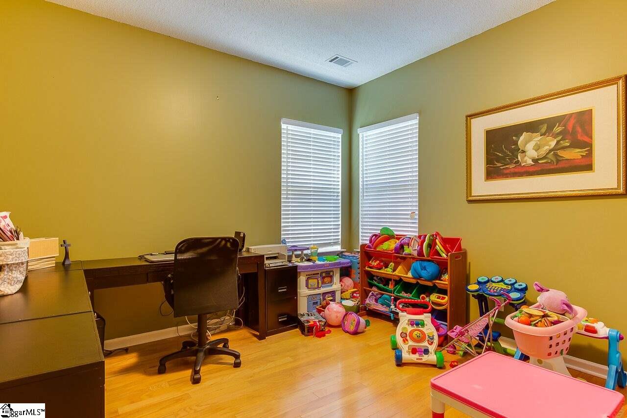 330 Highgate Circle Greer, SC 29650 - Photo 17 of 34 Gallery Image 17
