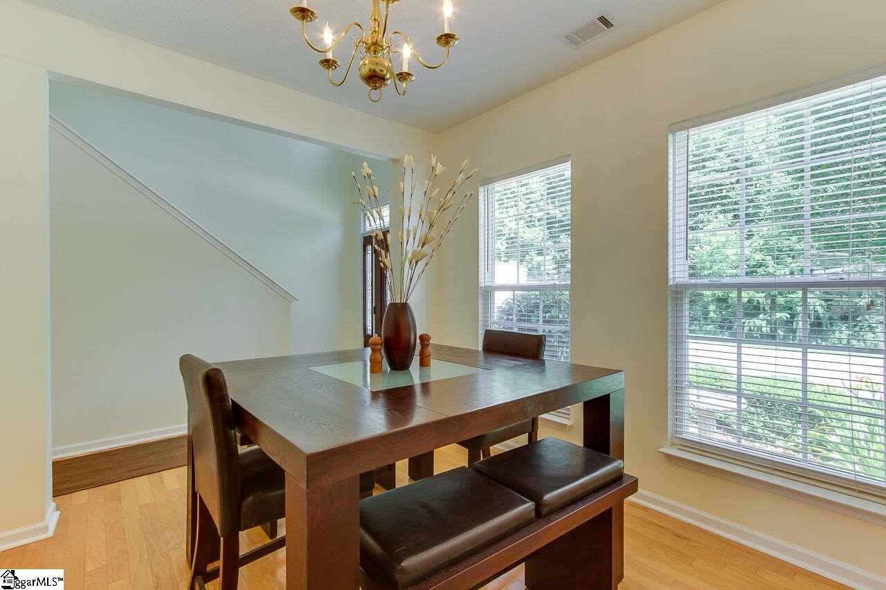 330 Highgate Circle Greer, SC 29650 - Photo 5 of 34 Gallery Image 5