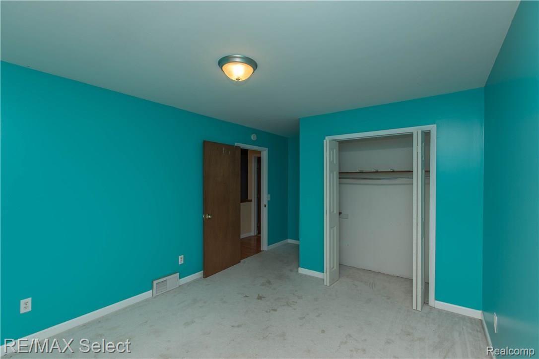 2568 Vandekarr Road Owosso, MI 48867 - Photo 22 of 48 2568 Vandecarr Rd-121.jpg